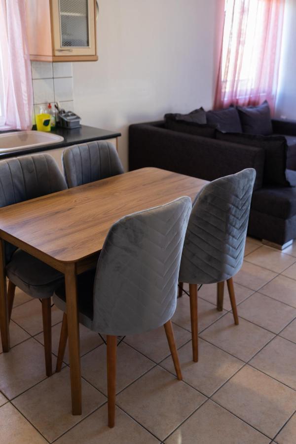 Deluxe Apartment La ลาริซา ภายนอก รูปภาพ